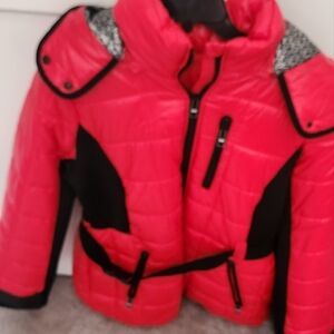 MICHAEL Michael Kors Red and Black Puffer Jacket Insulated Design